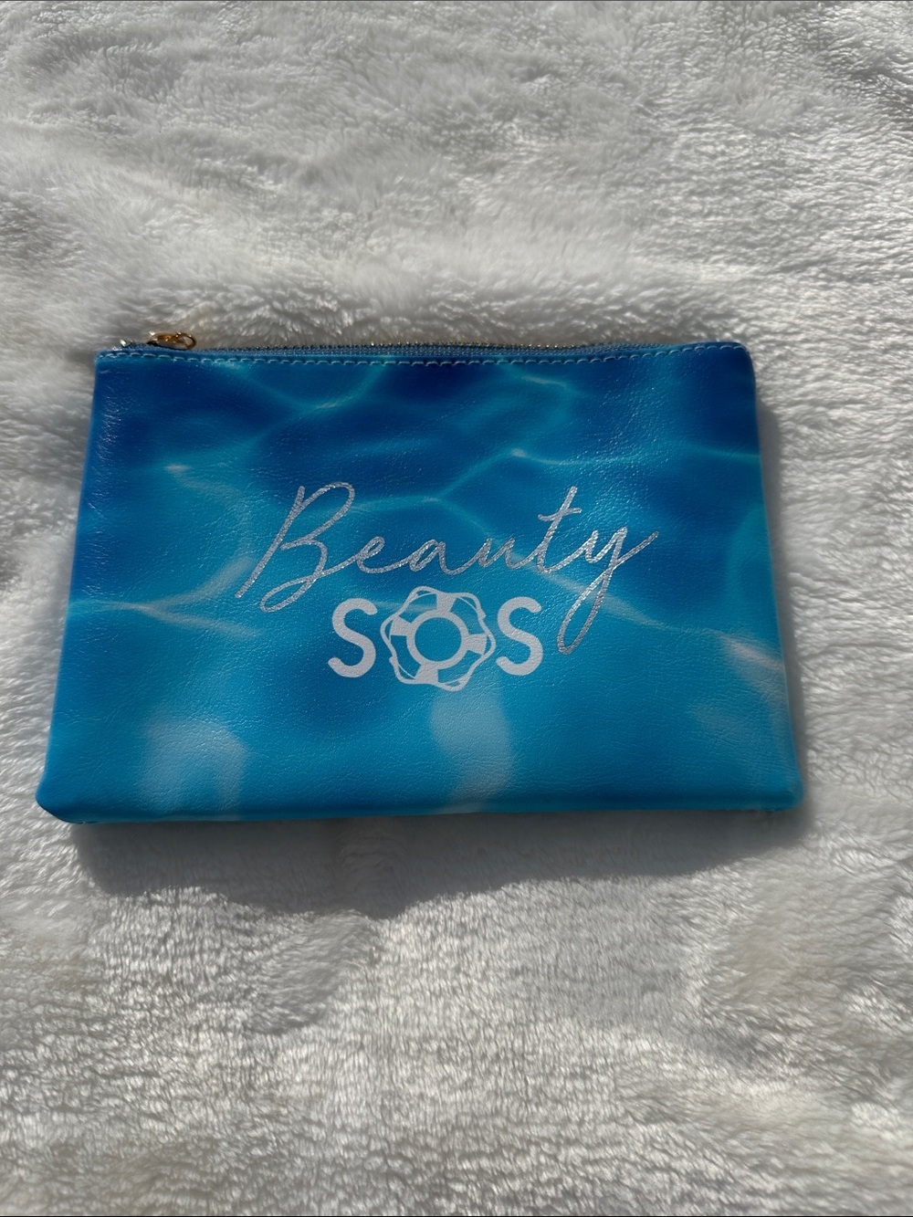 NWOT Blue Vegan Leather Travel Cosmetic Bag 7.5”x5” Beach Vibes Compact Size